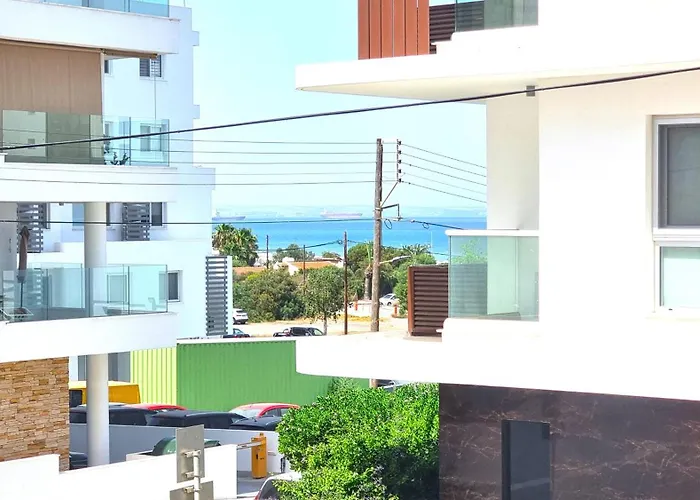Stylish Studio - 2 Minutes From Kastella Beach